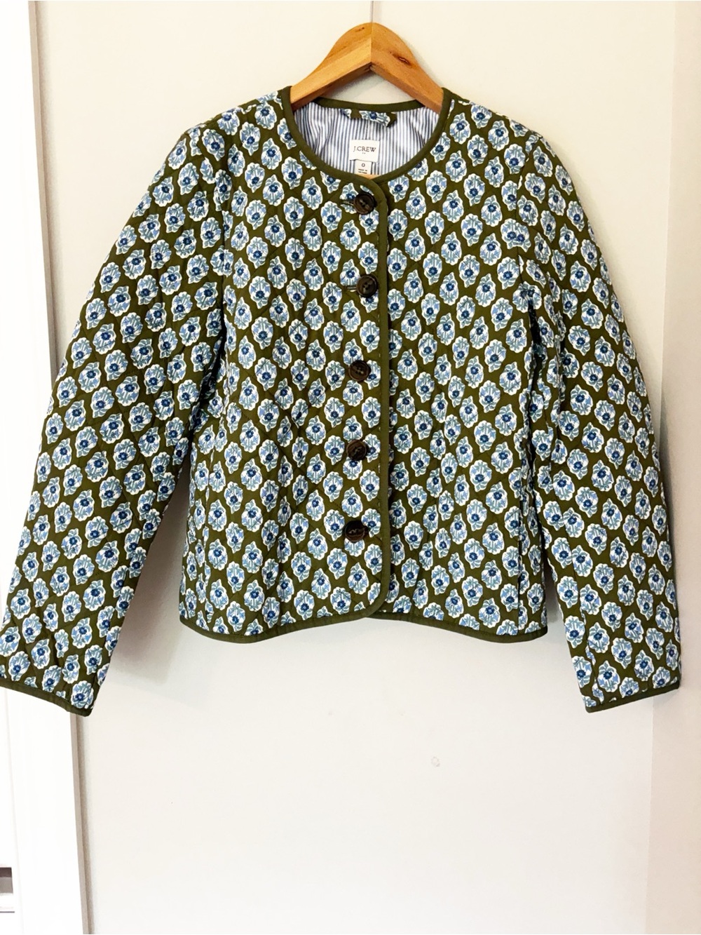 J.CREW Quilted Floral Button Jacket sz. S - Picture 2 of 6